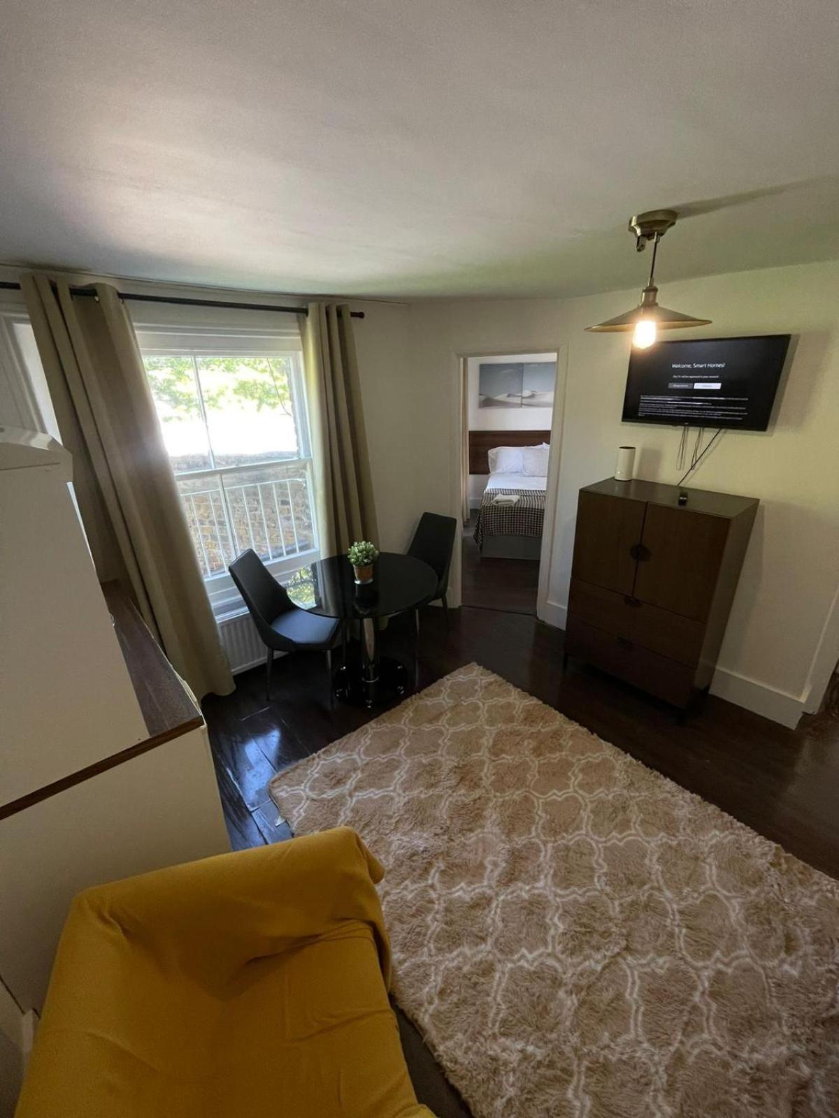 Apartment Cromwell